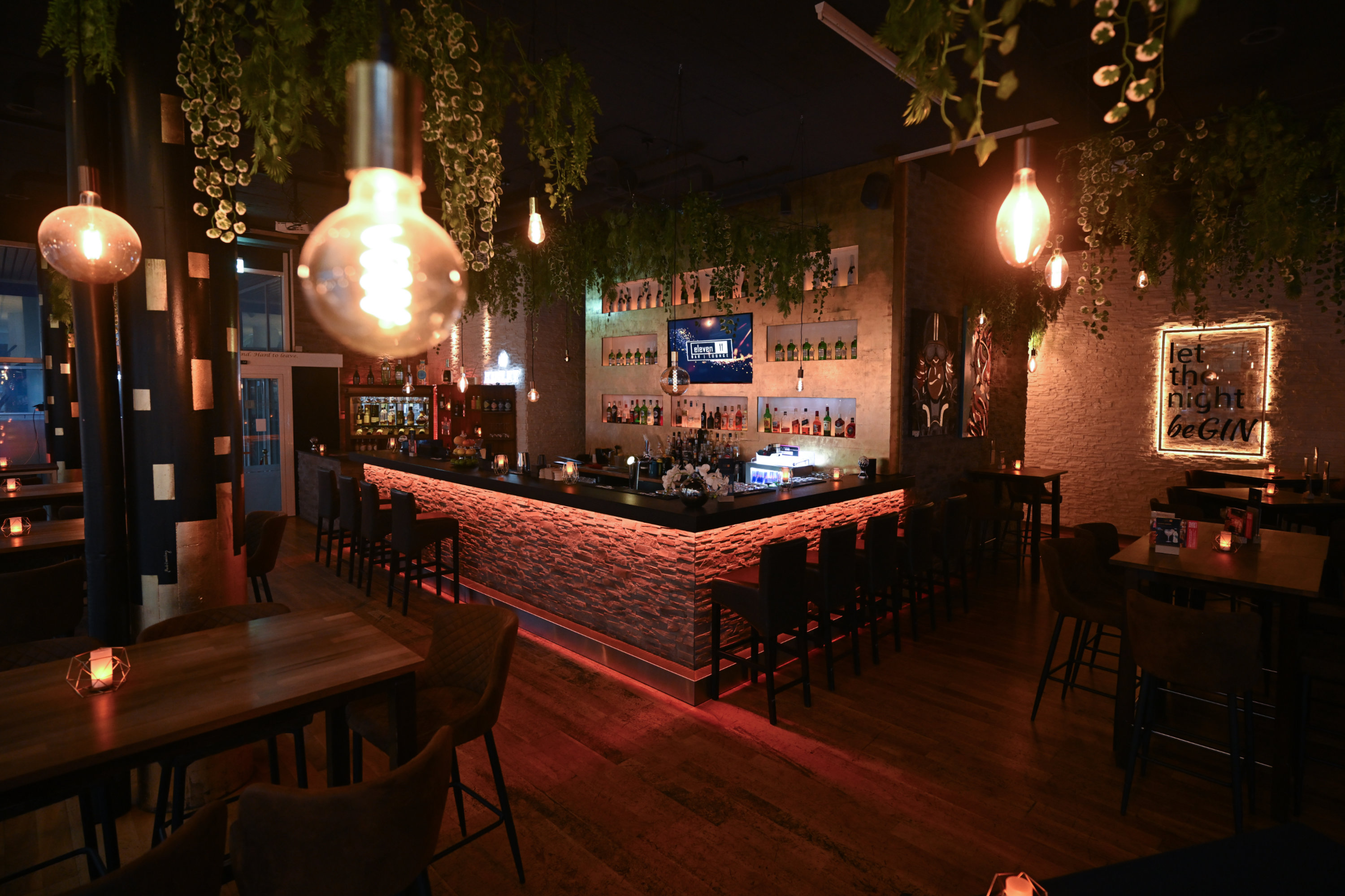 Easy to find - Hard to leave